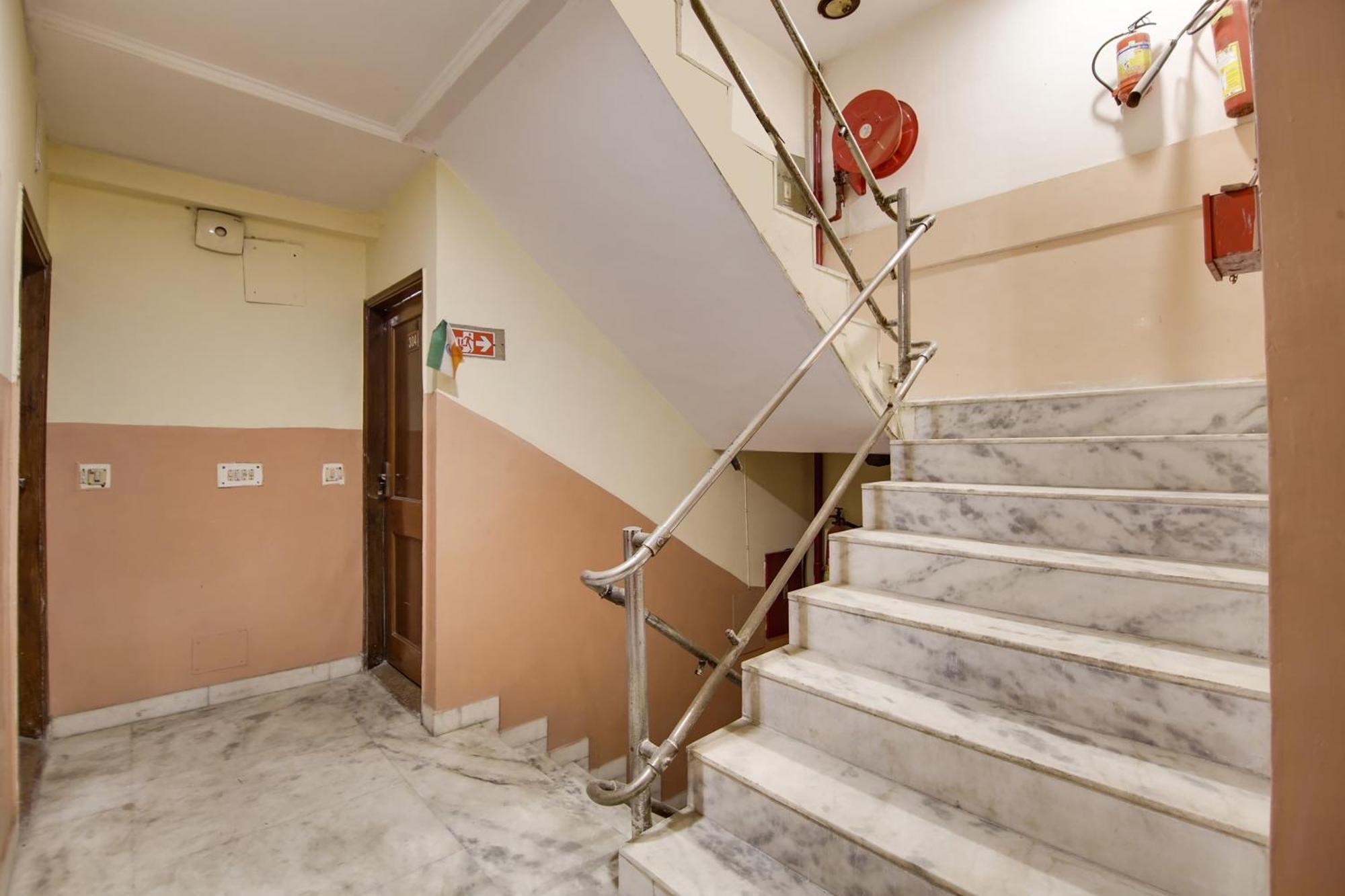Hotel O Sunshine Palace Δελχί Εξωτερικό φωτογραφία