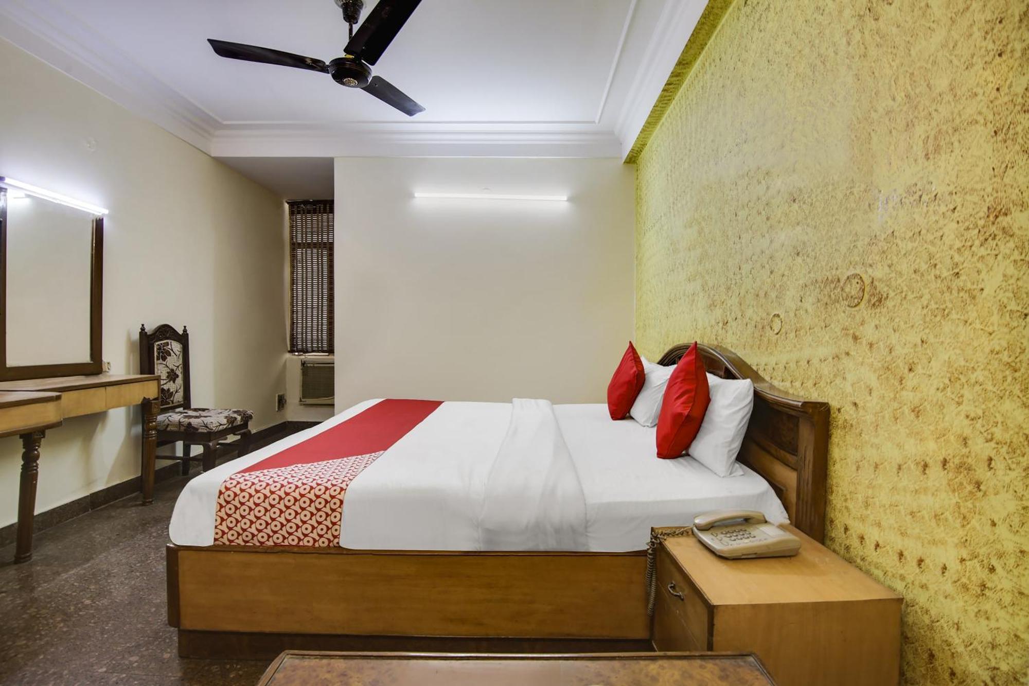 Hotel O Sunshine Palace Δελχί Εξωτερικό φωτογραφία